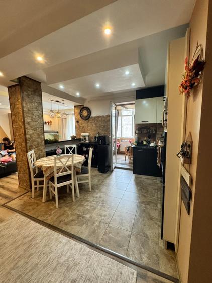 Apartament 3 camere, 63 mp, zona Garii