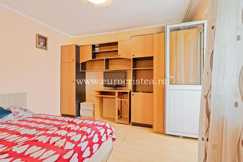 Apartament cu 4 camere de vânzare în Mangalia, 100 de Parcul Evergreen