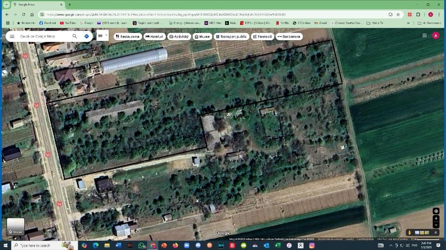 Teren 15000 mp,intravilan, deschidere 76 ml la DN 5A , com. Hotarele,