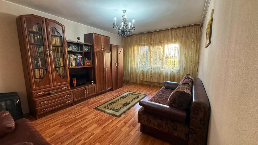 Apartament mobilat etaj 2 str. Rozelor aproape de plaja.