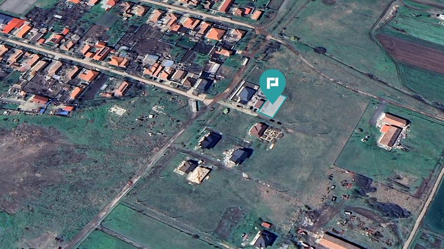 Loc de casa de 449mp în Livada