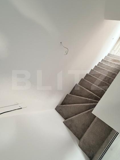 Casă DUPLEX modernă, cu 3 dormitoare și teren de 200 mp – 139.999 EUR