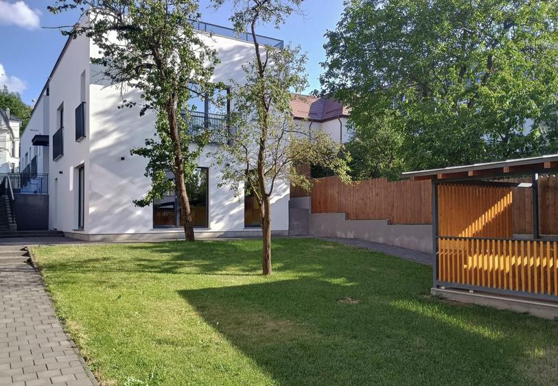 Cladire pretabila pentru spatiu de birouri/diverse activitati, 500mp, Zorilor