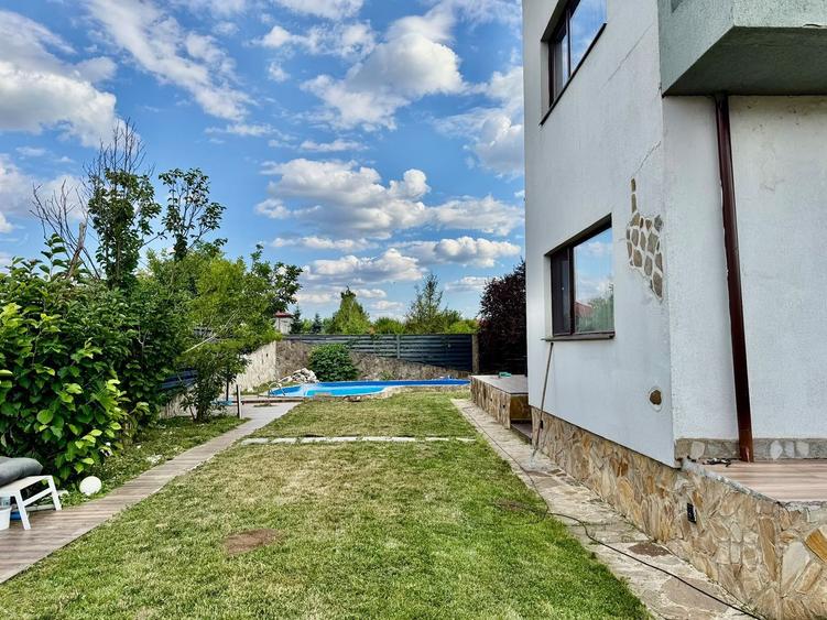 Casă elegantă cu piscină și curte generoasă – Otopeni Ferme