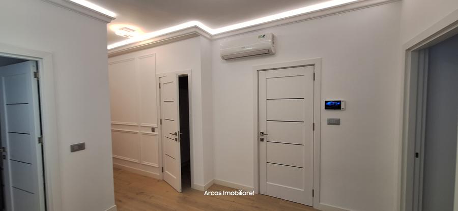 Penthouse superb de vanzare Parc Sub Arini