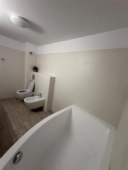 Apartament 3 Camere, Tractorul-Coresi
