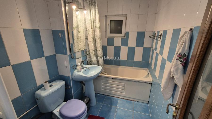 Inchiriez apartament doua camere in Micalaca zona 300