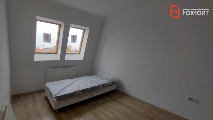 Apartament 3 camere la mansarda - 75mp utili, Zona Aradului