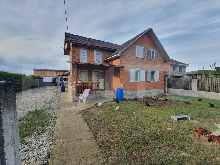 Casa de vanzare, 320 mp, in apropiere de Bistrita