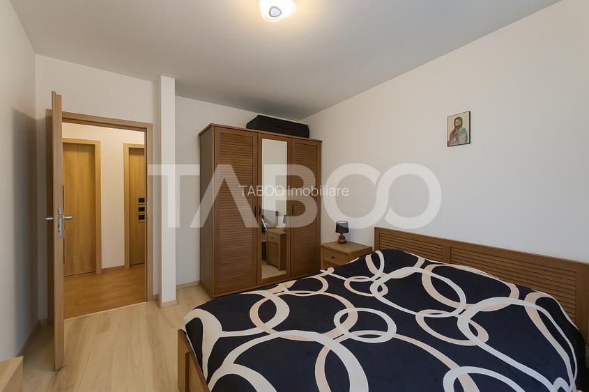 Super apartament la parter inalt -3 camere balcon si parcare proprie - 16