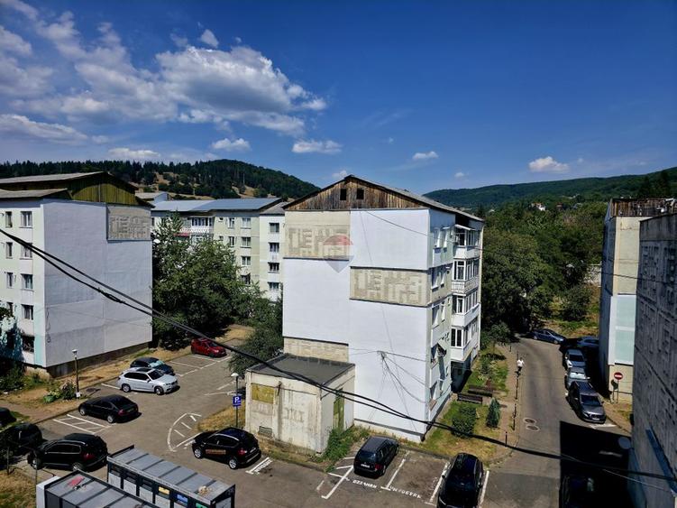 Apartament 3 camere | Central Piatra-Neamț | Finisat Modern