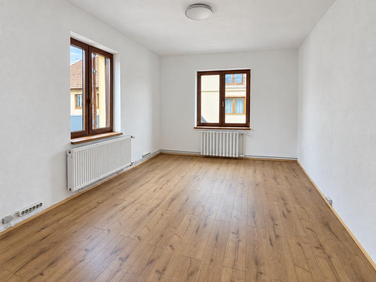Casă individuală cu 840 mp curte, Turnișor