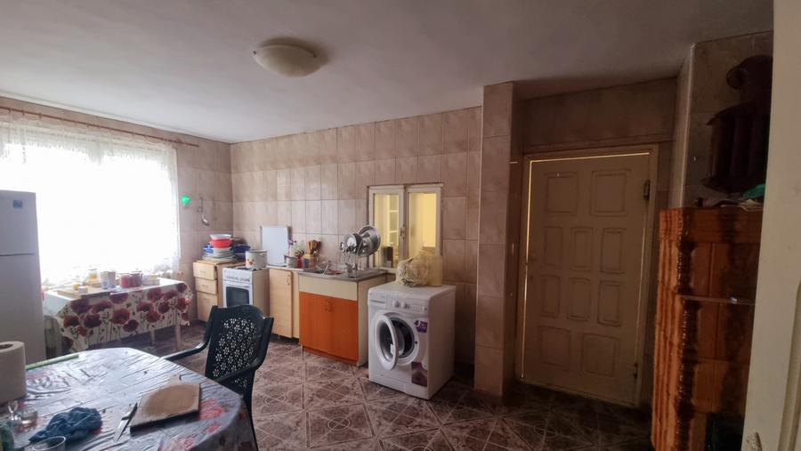 Casă în Chiojdu, Buzău – Plaiul Bâscilor Ideală pentru Pensiune, Casa de vacanta