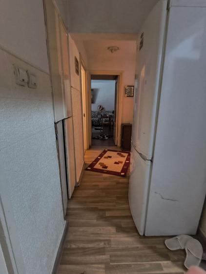 Inel2 2 Camere decomandat,51 mp pret 88000 euro