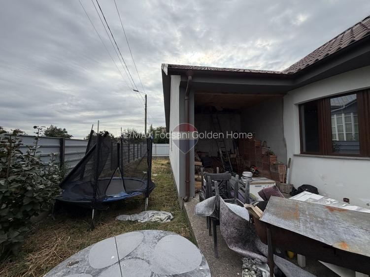 Casă / Vilă Golesti de refacut - 8