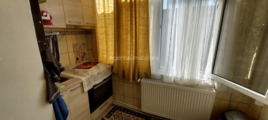 2 camere decomandat -Etaj 3 -Centrala -Renovat - 5