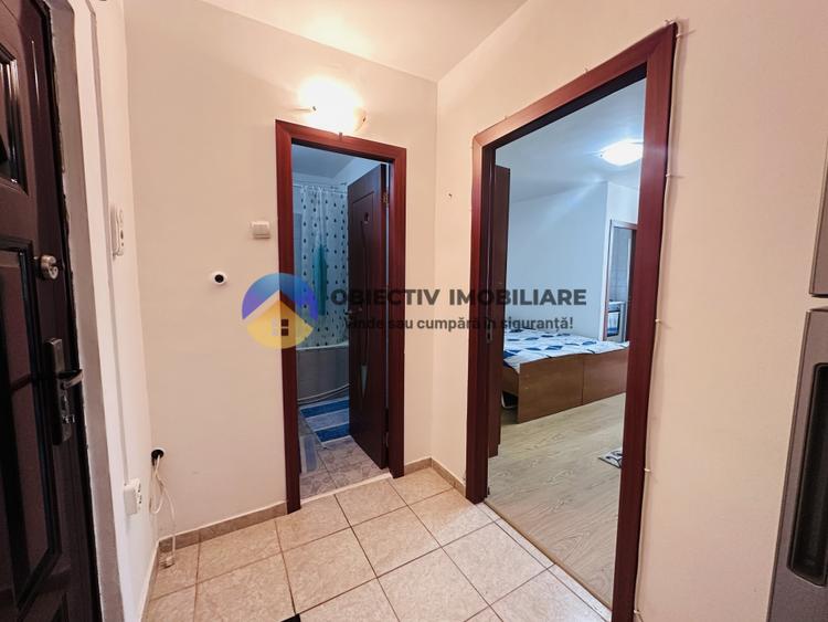 Garsoniera foarte spatioasa cu balcon - ETAJ 2