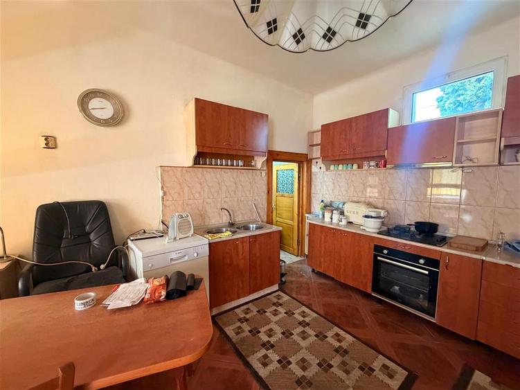 Doua case in Brasov, 680 mp teren, zona Aurel Vlaicu, Brasov