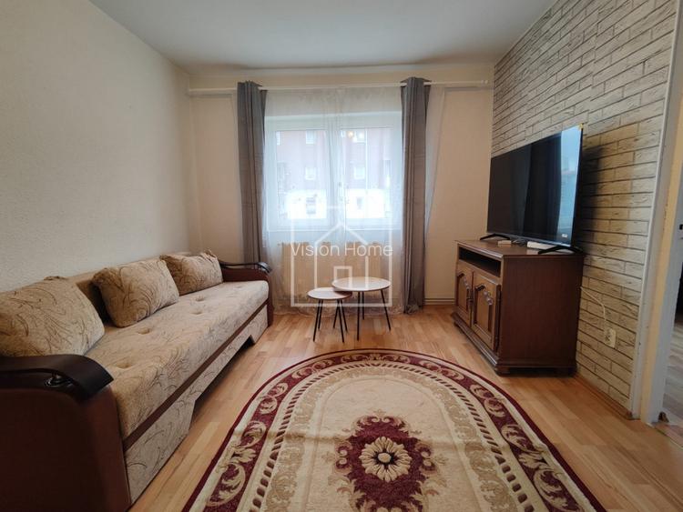 Apartament 3 camere renovat, mobilat complet, zona Iorga, 74.000 Euro - 2