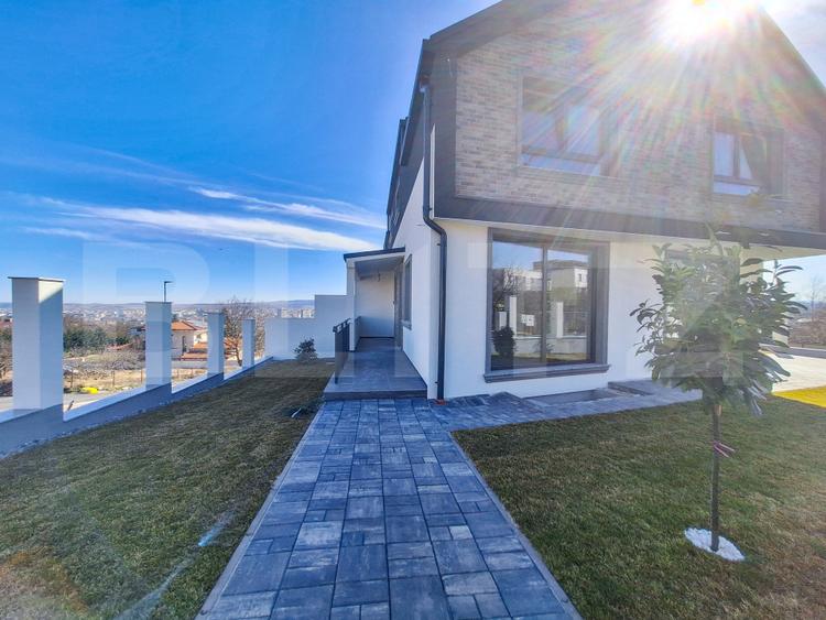 Duplex cu garaj, 156 mp Dâmbul Rotund