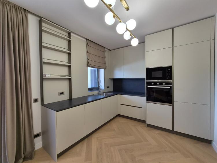Inchiriere Apartament 3 Camere Iancu Nicolae/Prima inchiriere/Piscina/2 Parcari