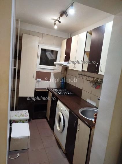 2 Camere Etaj 1 Bloc Reabilitat Alexandru Obregia - 3