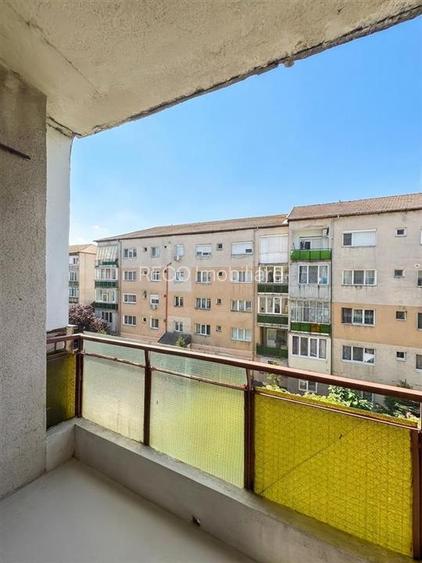 RECO Apartament cu 3 camere pe Calea Aradului - 8