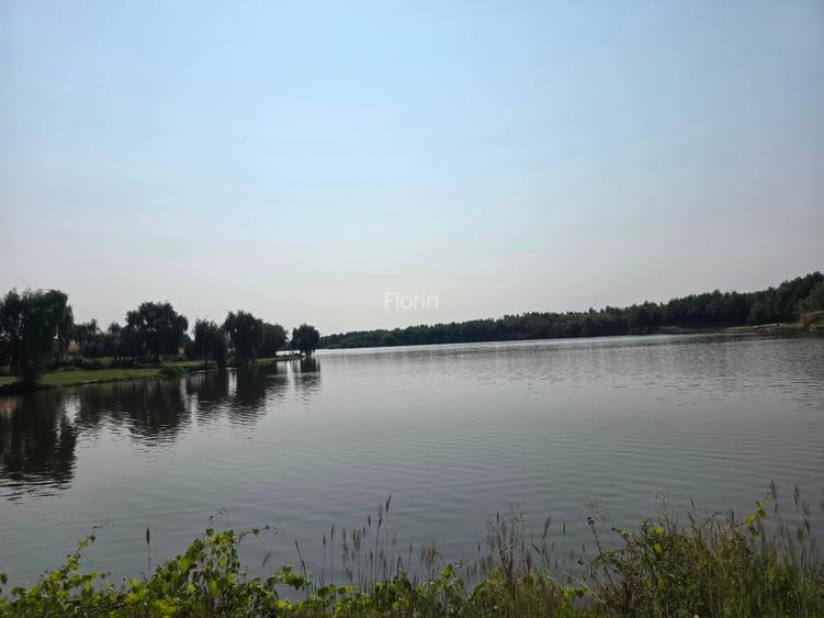 PETRÂCHIOAIA-vand teren intravilan cu PUZ