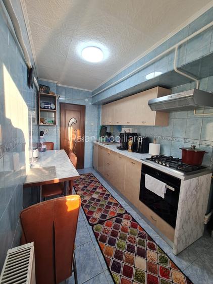 Vanzare apartament 4 camere dec, in Galati, Micro 39A, sup.91mp, mobilat - 6