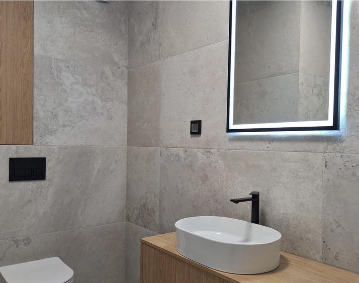 Apartament de 2 camere, 45 mp,Ultramodern,Mobilat/Utilat, Zona Eroilor