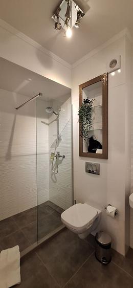 Apartament mobilat si utilat cu 1 loc de parcare