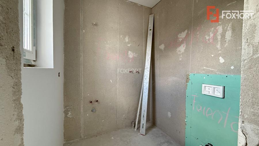 Casa de vanzare 5 camere si teren de 950 mp - Mosnita Noua - 28