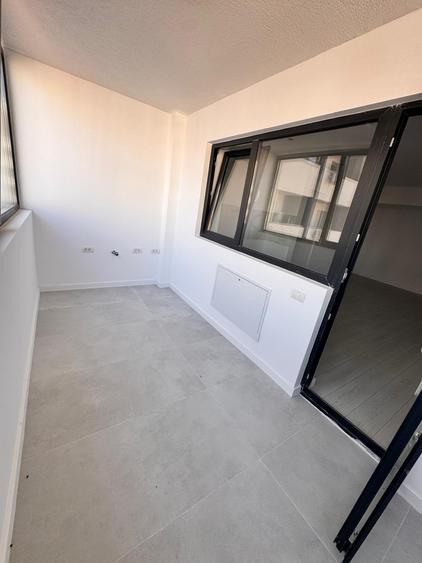 3 camere - CU TVA inclus! - ACTE GATA - Balcon inchis - 5 minute Metrou Berceni