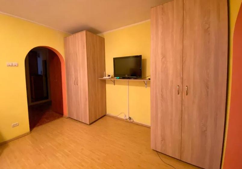 Apartament 2 Camere,Timpuri Noi,et.5/10,Amenajat,parcare,mobilat,utilat,complet