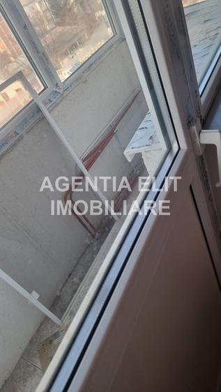 Apartament 3 camere, zona Parcul Curcubeului