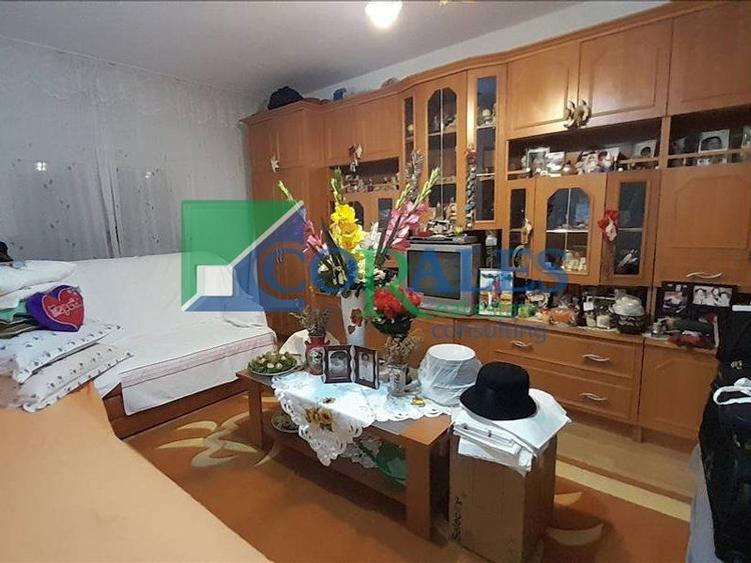 Foarte spatios, Posibilitate centrala