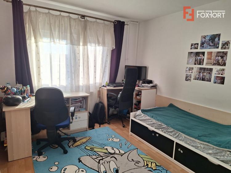 Apartament spatios cu 4 camere, 2 locuri de parcare – zona Iulius Mall