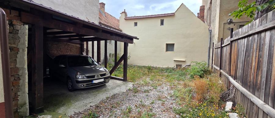 Apartament 3 camere, 15 Noiembrie, parter la casa, renovat, 80 mp, parcare!