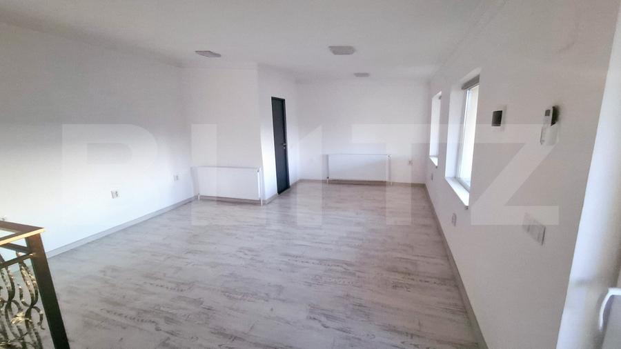 Clădire de birouri 200mp cu garaj propriu, Ideală pentru sediu firmă sau clinica