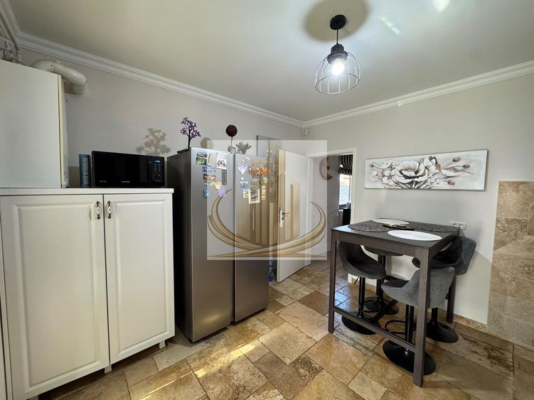 Casa 4 dormitoare, 3 bai, bucatarie inchisa si gradina – Bogdanestilor