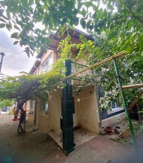 Casa cu teren 370 mp, Str. Ștefan cel Mare – între Școlilor și Călărași