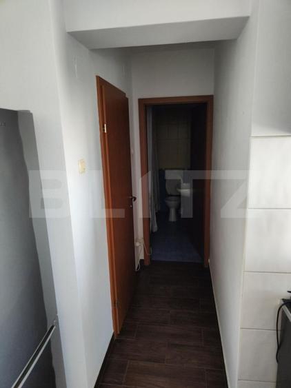 Apartament cu 1 camera, 40 mp + Balcon, Zona Farmec
