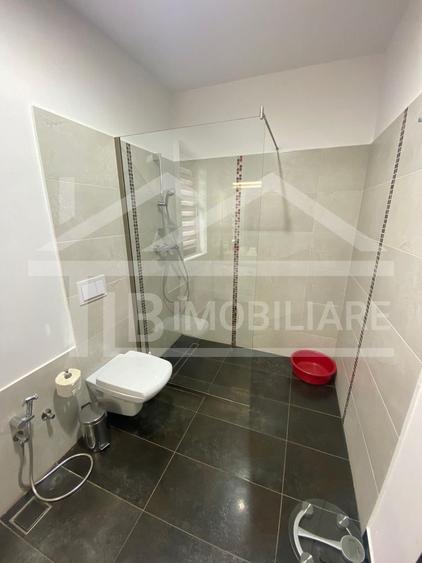 Casa individuala de 2 camere, 140mp, garaj, curte, Zona Voiniceni
