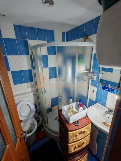 EXCLUSIVITATE! Camera de camin zona Comat