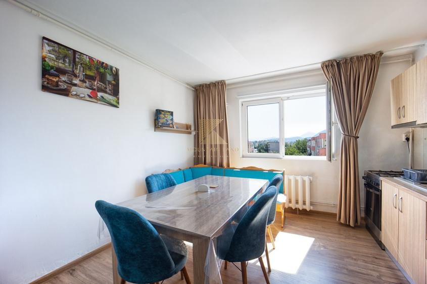Apartament luminos, 65 mp, cu parcare și boxă Bartolomeu, str. Lânii33
