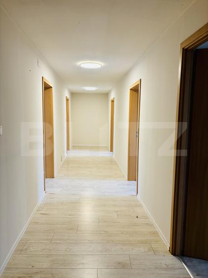 Casă 10 camere, 170 mp, zona Lunei