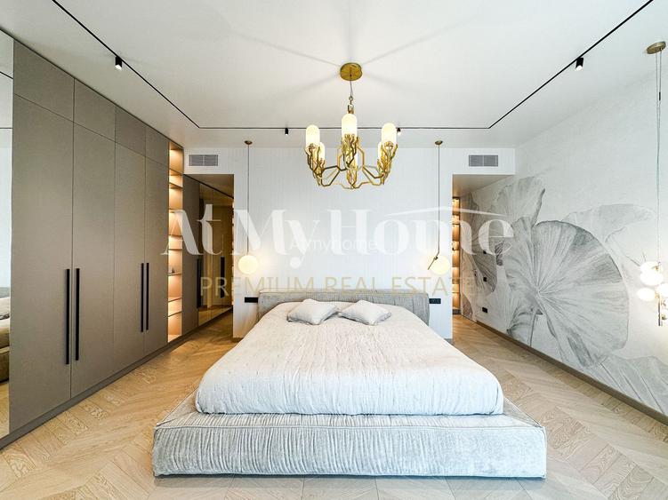 Penthouse Ultra Luxury cu 5 camere,  complet renovat,2 parcari,boxa,terase 195mp - 34
