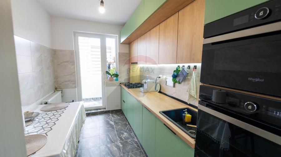 Apartament de vanzare 2 camere, terasa 62 mp, Metrou Dristor