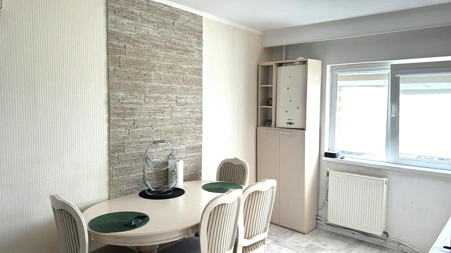 Apartament 3 camere 70mp Central finisat, mobilat si utilat modern 129.000eur