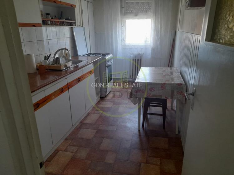 Apartament 3 camere etaj 3 de vanzare B-dul Unirii Fagaras jud. Brasov - 2